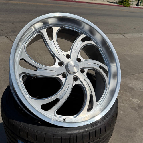 Corsart Argon 6 24 inch brushed silver machined wheel with diamond cut lip